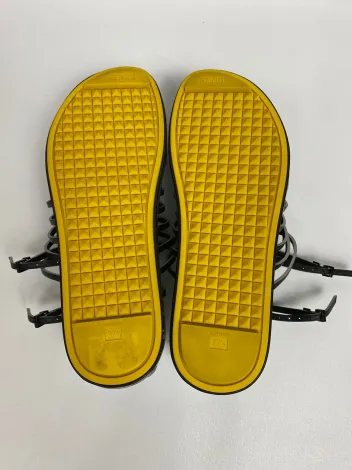 FLATS Fendi 6 ~item/2022/1/20/whatsapp_image_2022_01_19_at_10_50_03